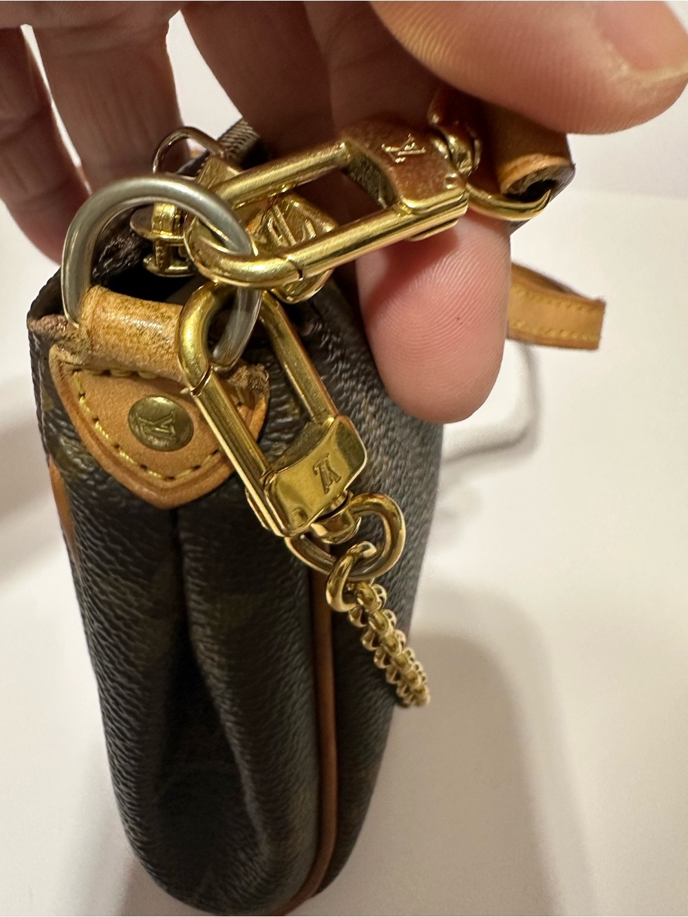LOUIS VUITTON ❤️🌟DU0132 MONOGRAM EVA CROSSBODY BAG ⭐️ - Picture 4 of 11